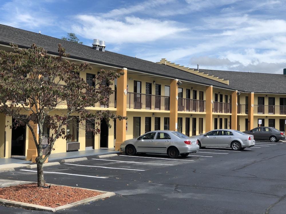 Quality Inn Hillsville Exterior photo