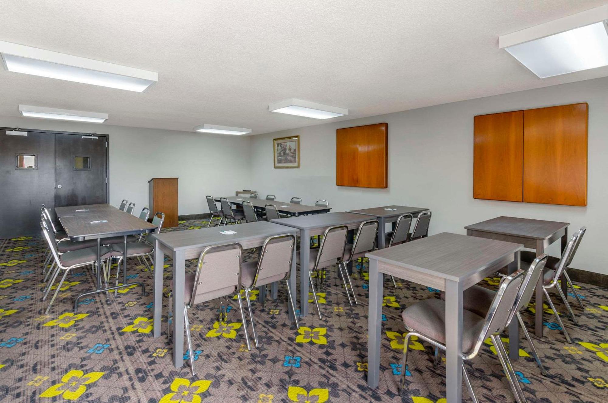 Quality Inn Hillsville Exterior photo