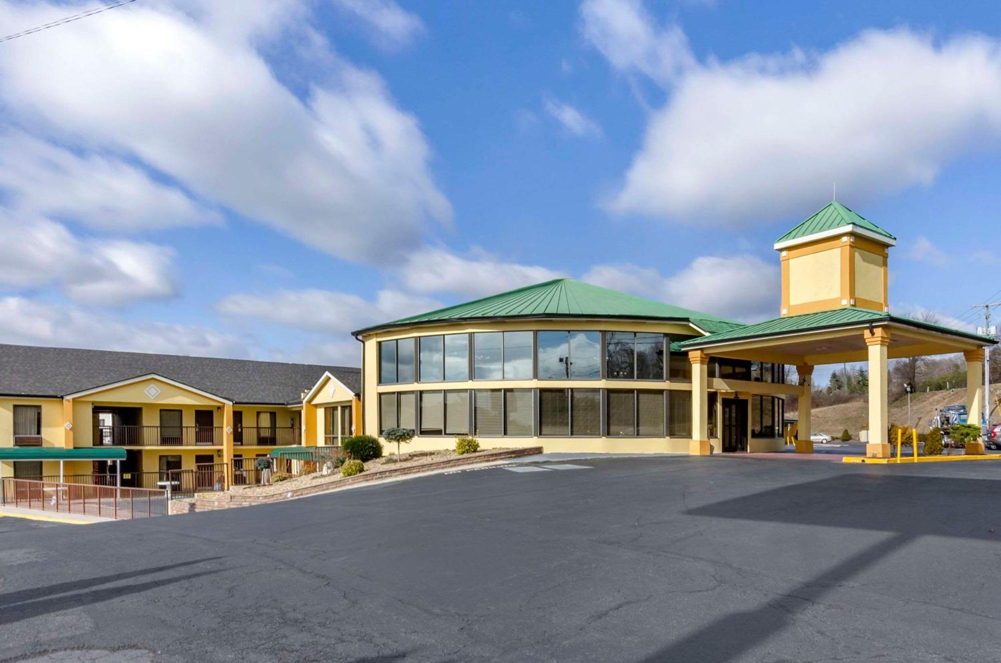 Quality Inn Hillsville Exterior photo