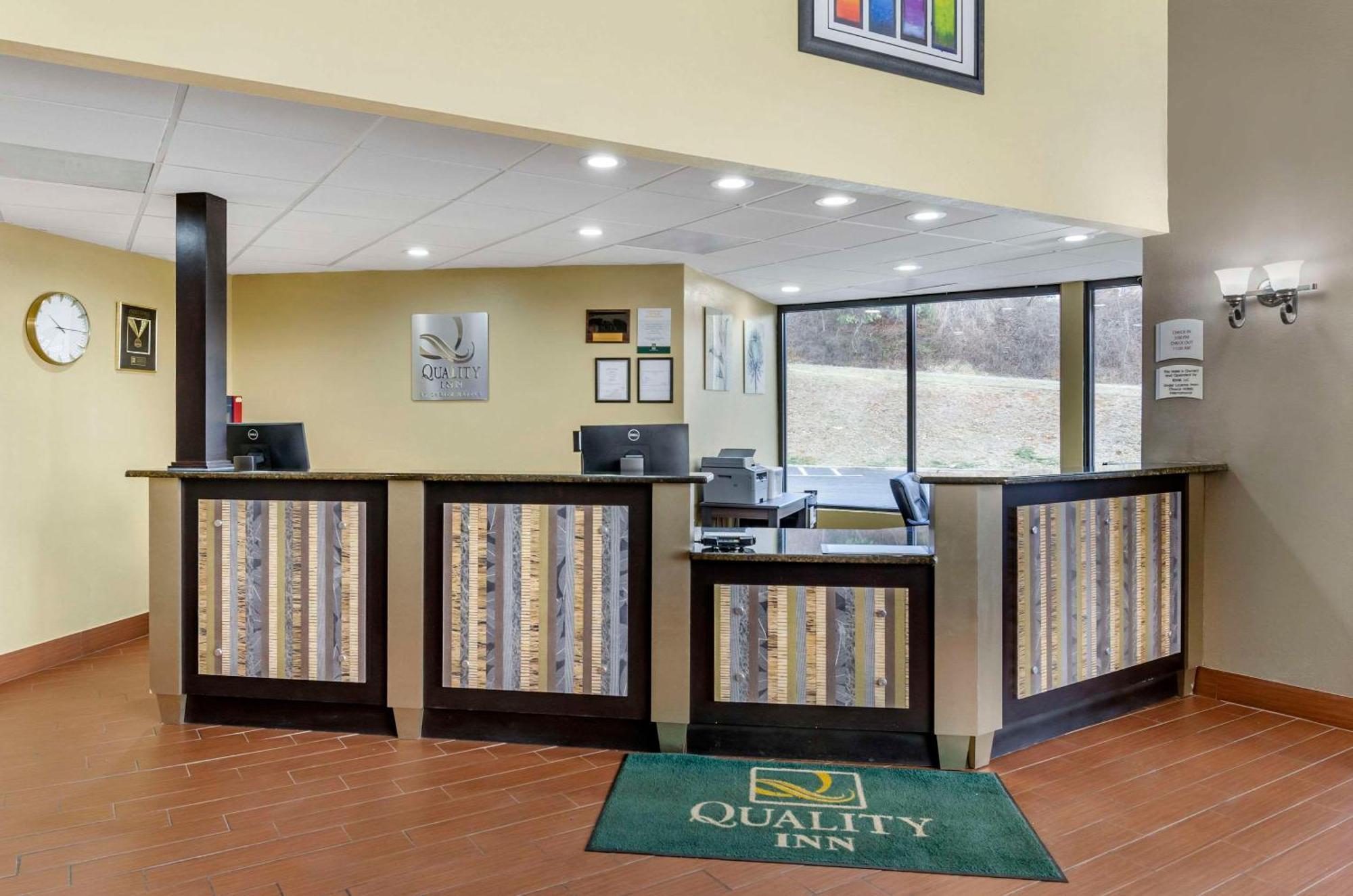 Quality Inn Hillsville Exterior photo